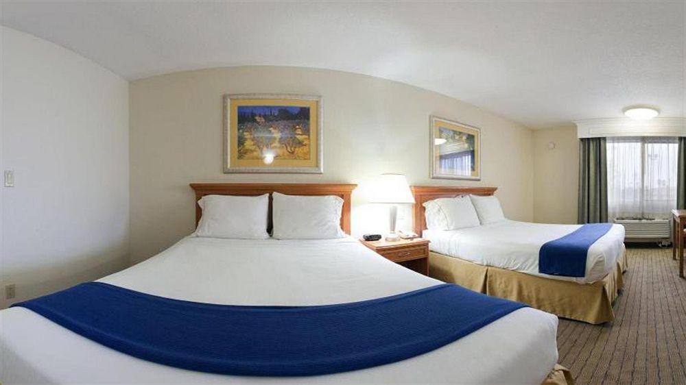Holiday Inn Express Corning By Ihg Extérieur photo